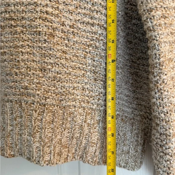 Universal Thread Chunky Knit Cardigan in Tan Women’s Small Spring Button up crop - Picture 9 of 9